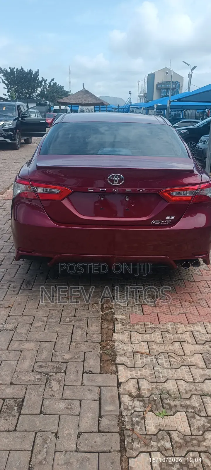 Toyota Camry SE FWD (2.5L 4cyl 8AM) 2018 Red