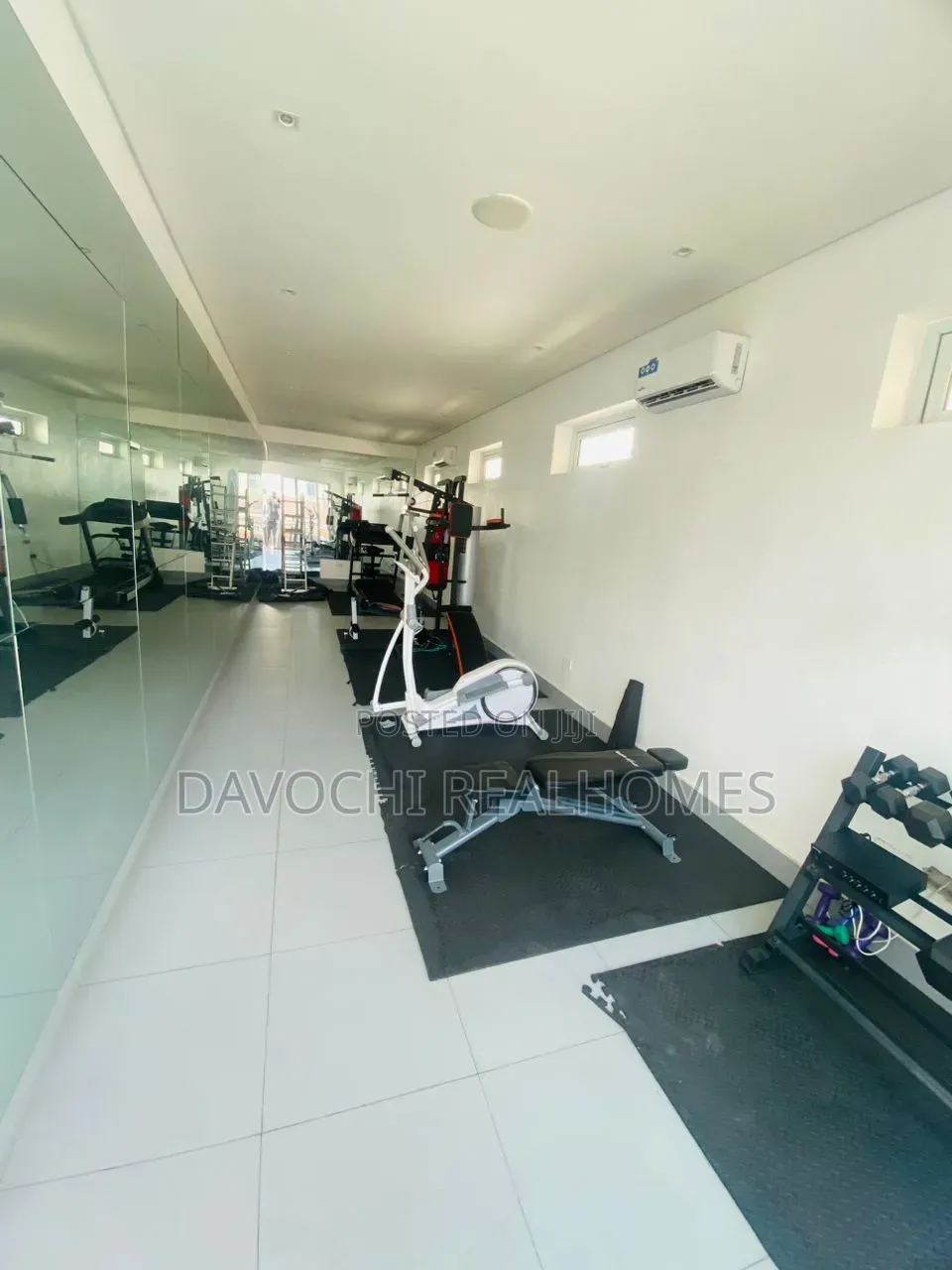 Furnished 3bdrm Apartment in Banana Island for rent