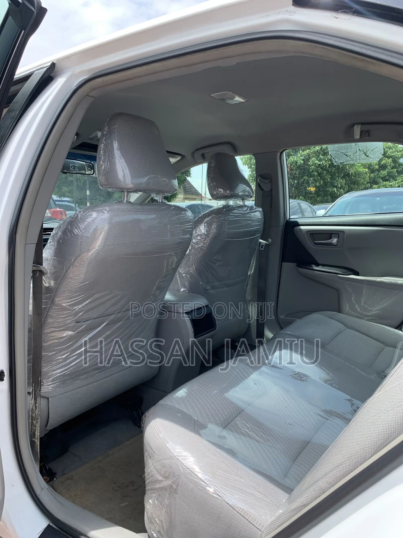 Toyota Camry LE 4dr Sedan (2.5L 4cyl 6A) 2016 White