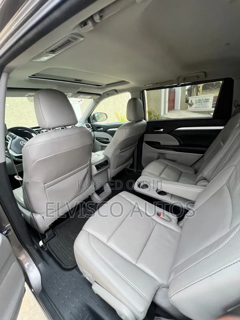 Toyota Highlander 2016 Brown