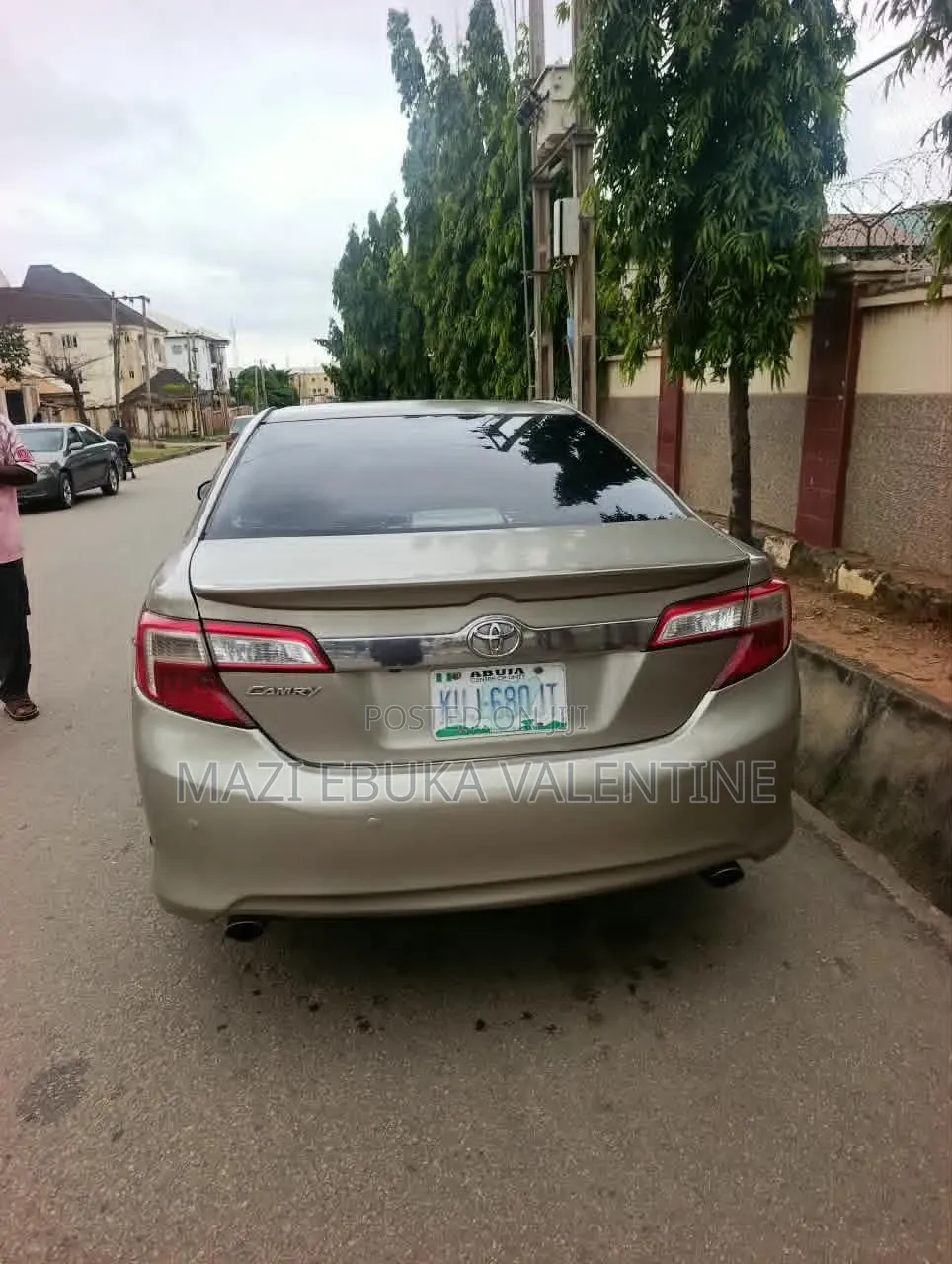 Toyota Camry 2013 Gold