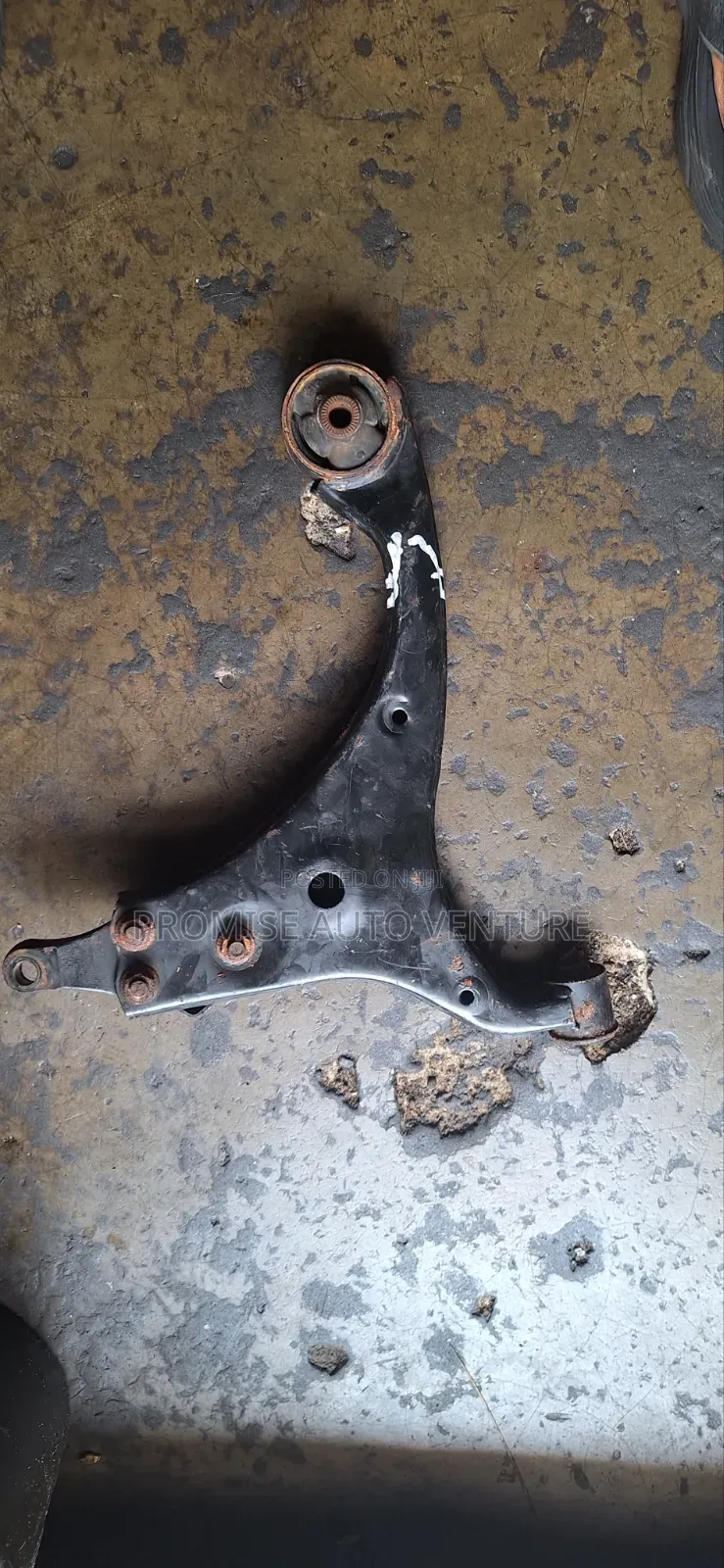 Complete Lower Arm Hyundai Elentra, Kia Cerato 2006 2009