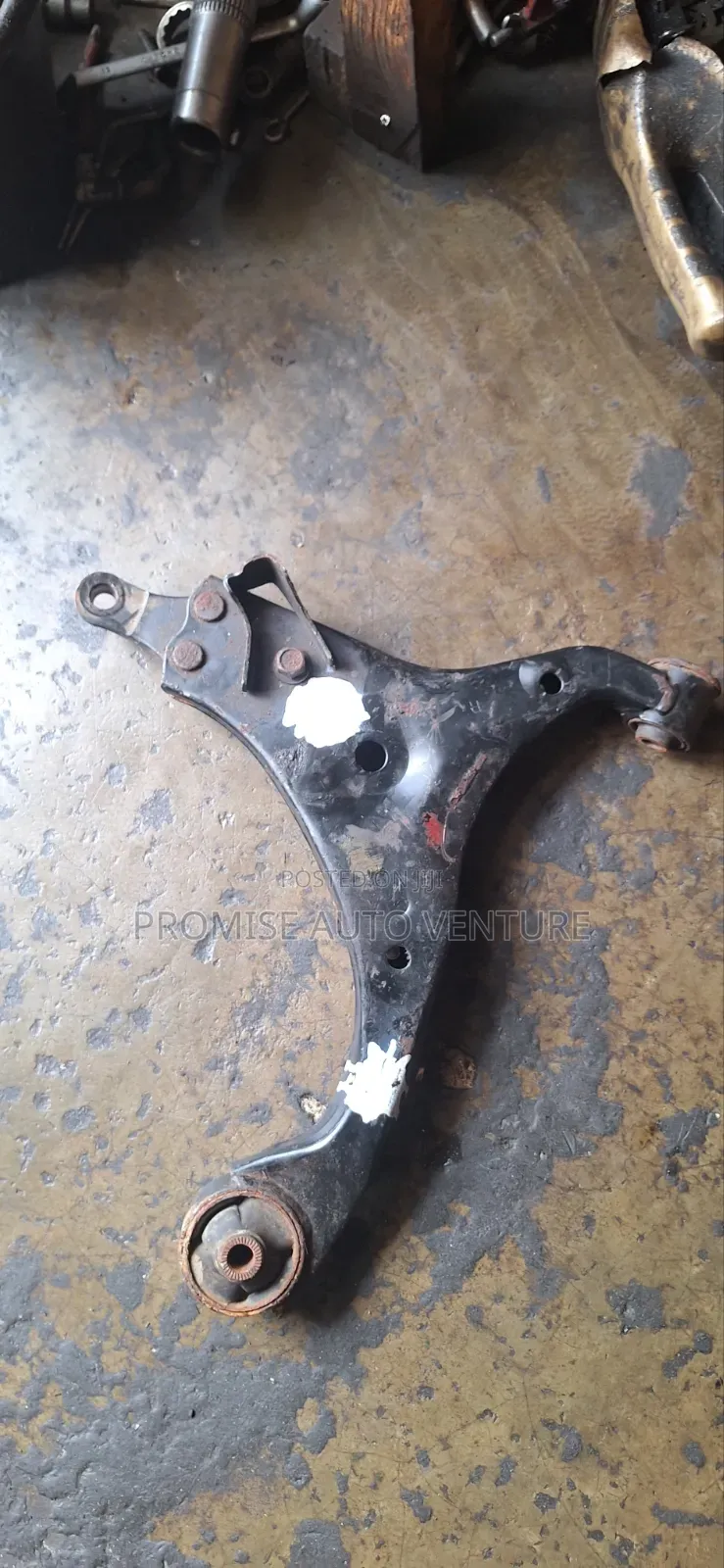 Complete Lower Arm Hyundai Elentra, Kia Cerato 2006 2009