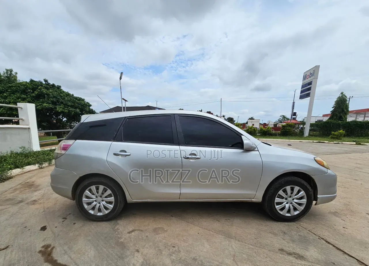 Toyota Matrix 2005 Silver
