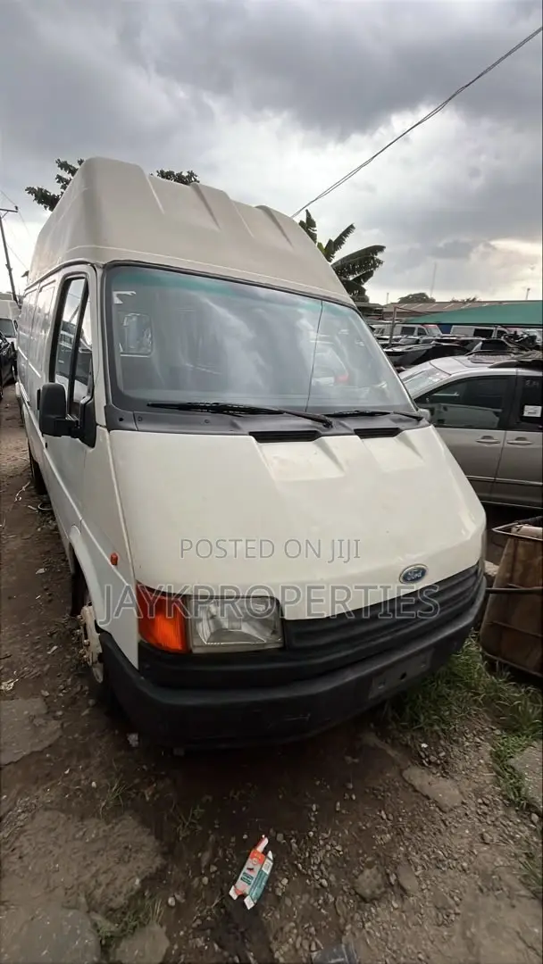 Ford Transit 2002 White