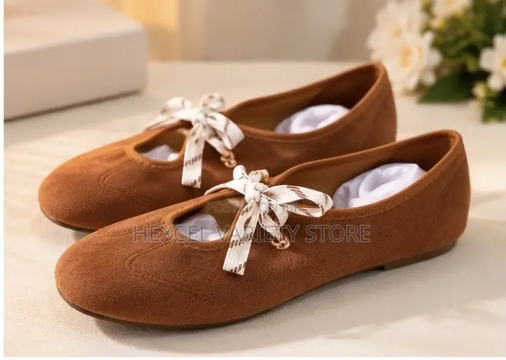 Luxury Brown Lace-Up Flat Shoes for Ladies