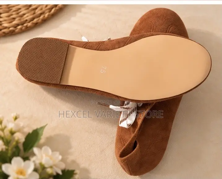 Luxury Brown Lace-Up Flat Shoes for Ladies