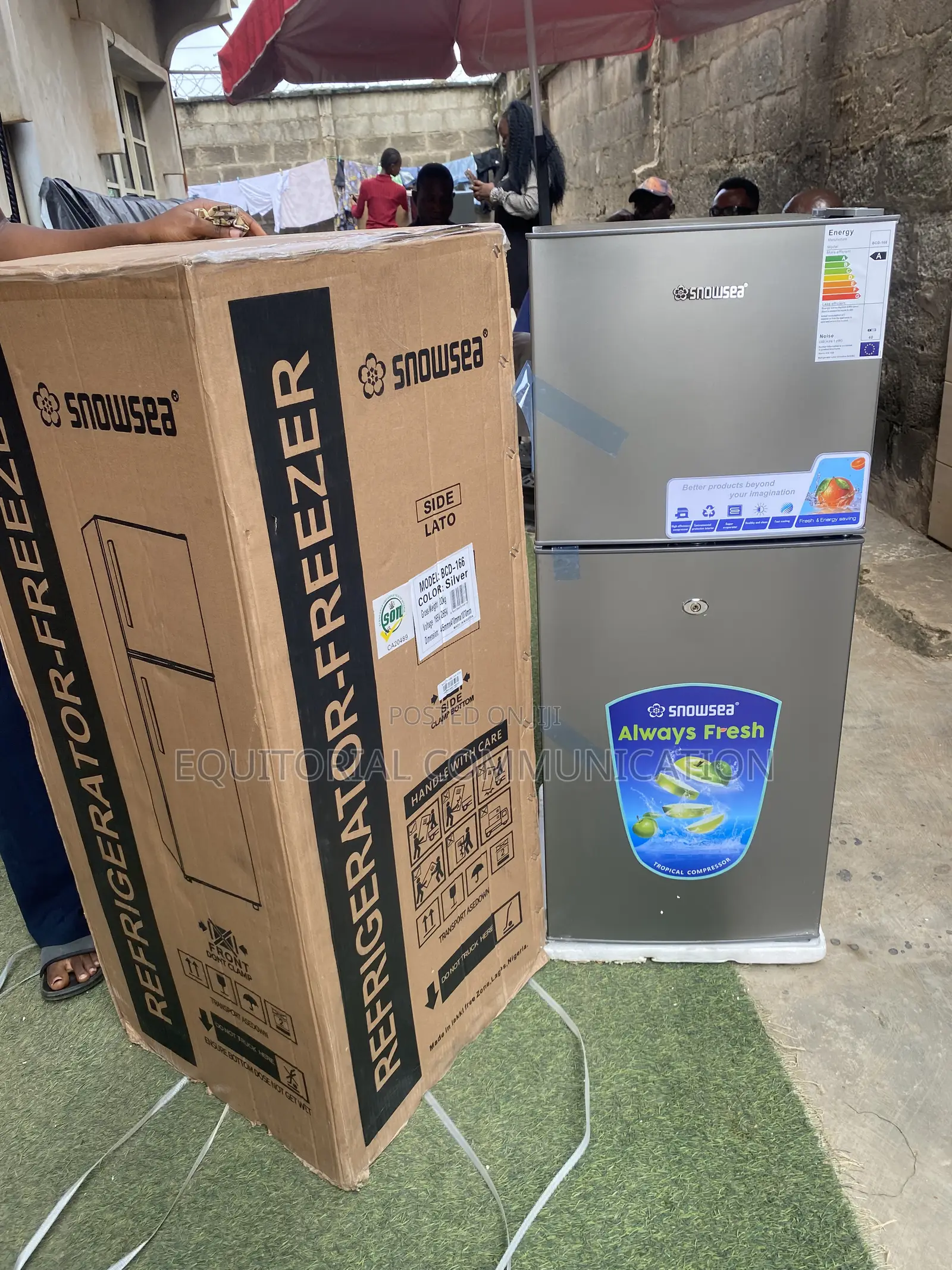 Snowsea BCD-166 120L Top Freezer Fridge for Home Essentials