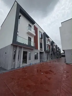 4bdrm Duplex in Ikeja for sale