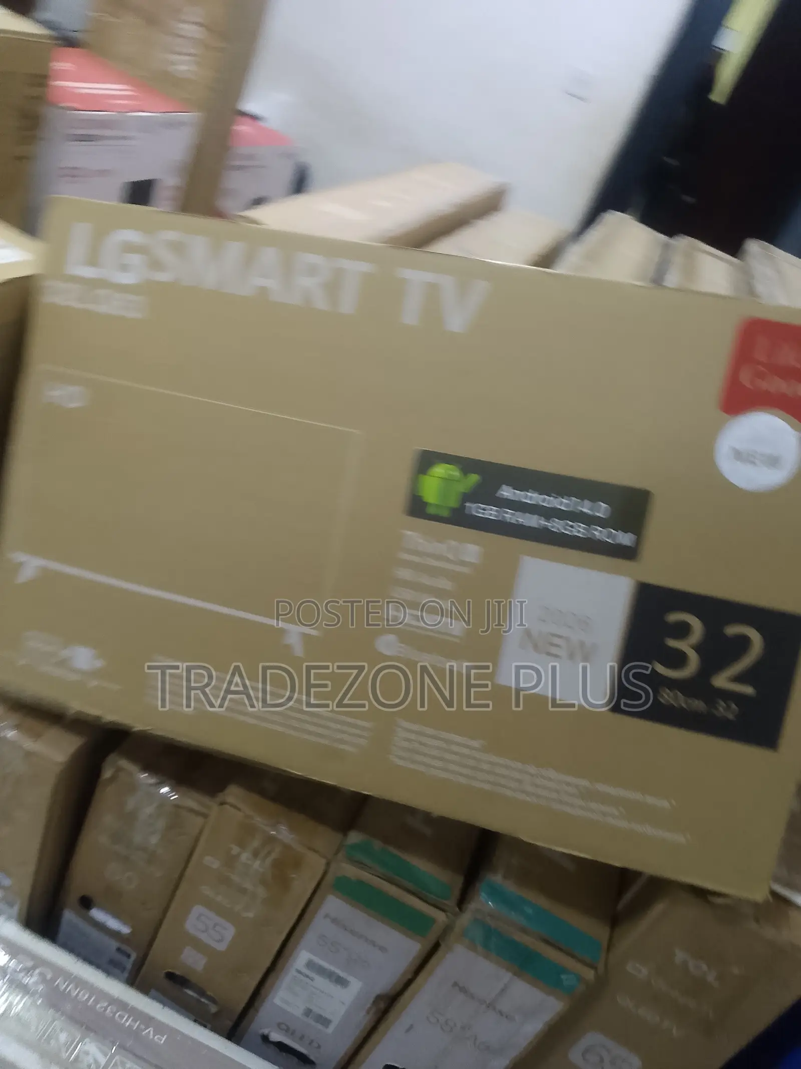 LG 32LQ63 Smart Television for Family Viewing