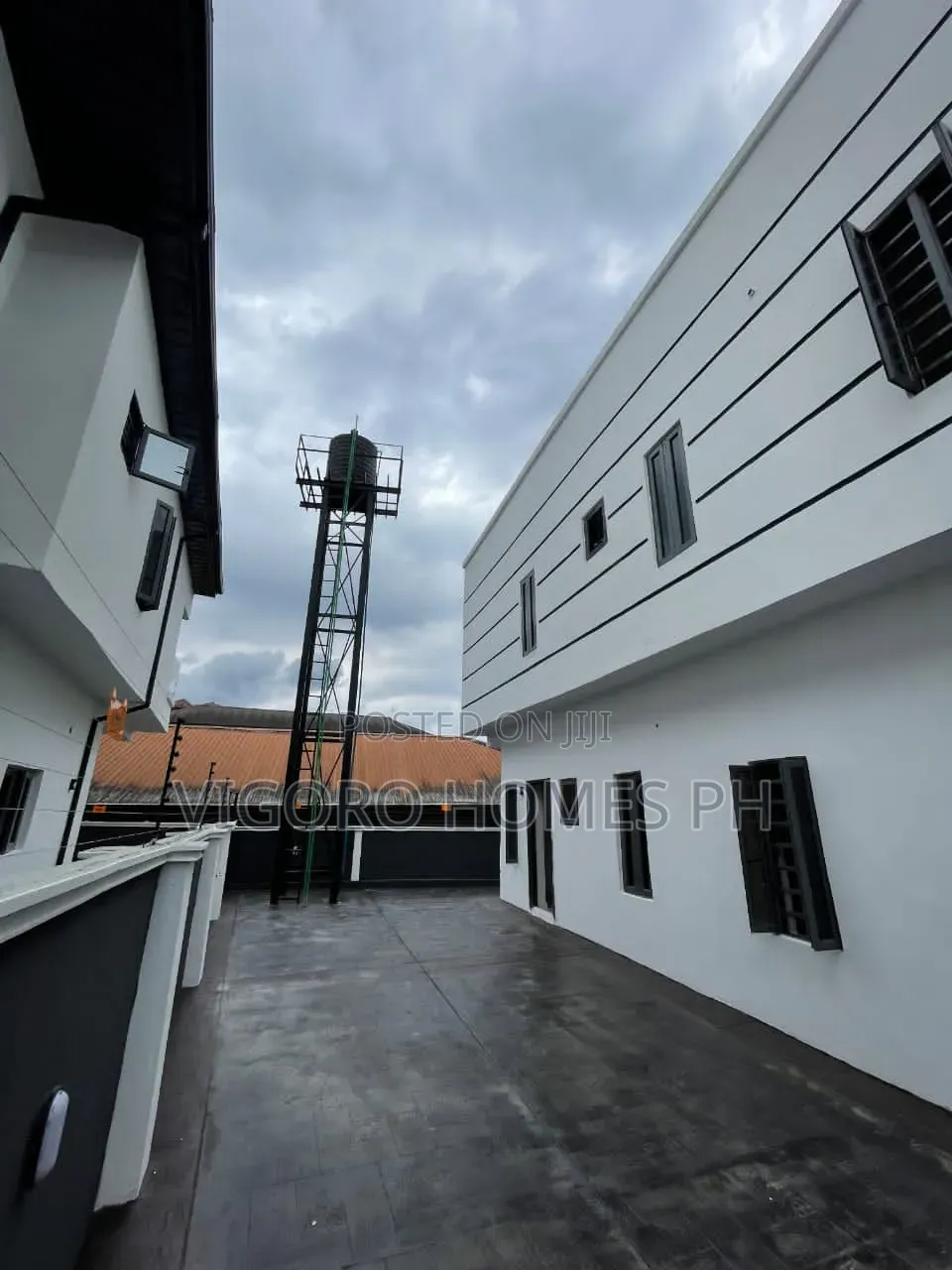 4bdrm Duplex in Akwaka Off Sars Road, Port-Harcourt for sale