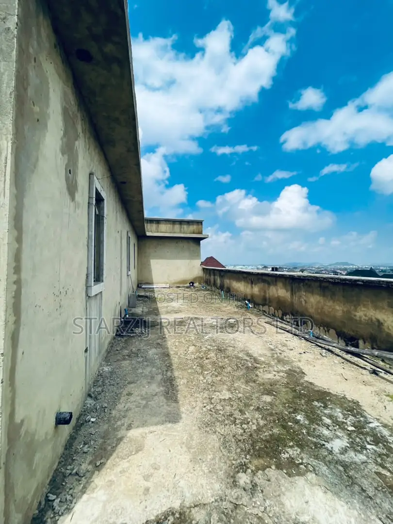 6bdrm Duplex in Apo Resettlement for sale