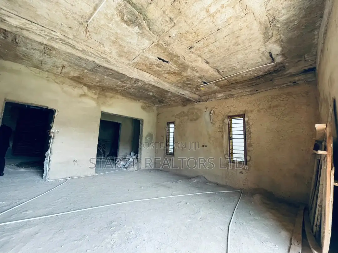 6bdrm Duplex in Apo Resettlement for sale