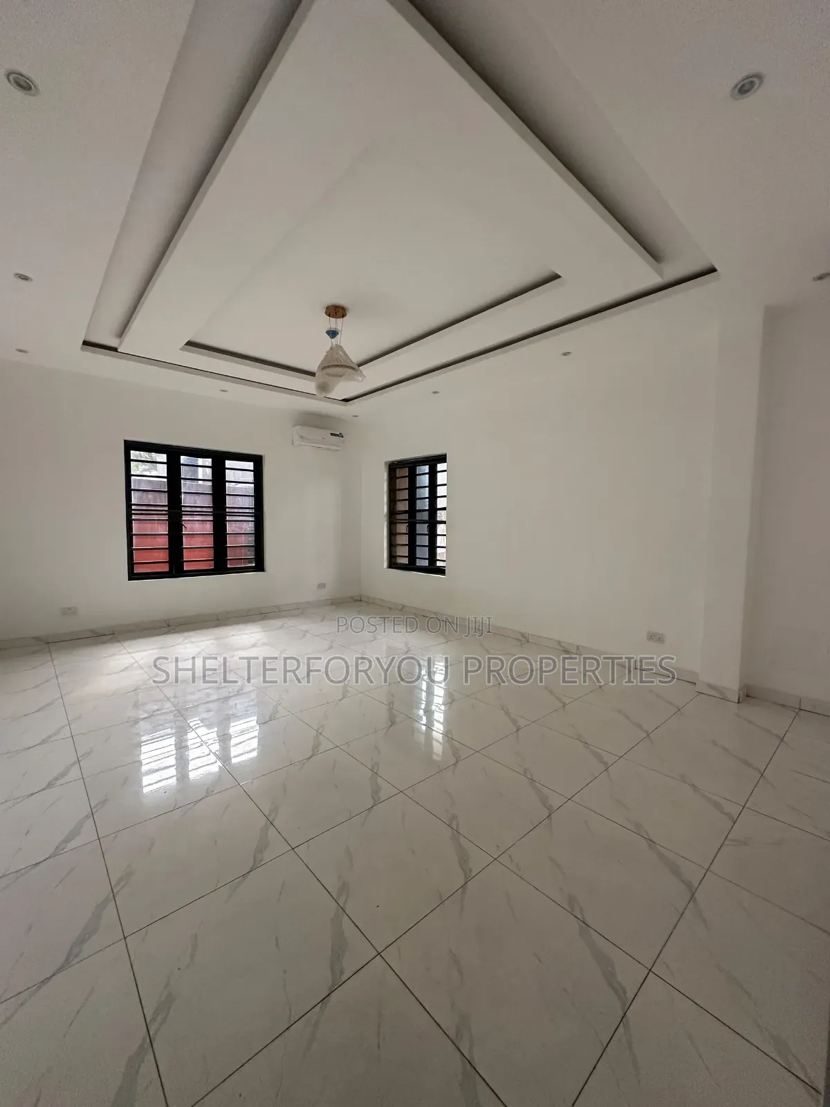 2bdrm Apartment in Lekki Expressway for sale