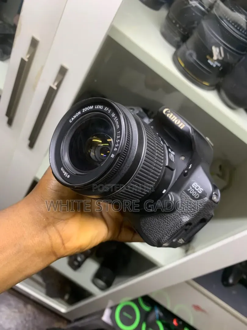 Canon EOS 700D With 18-55mm Lens