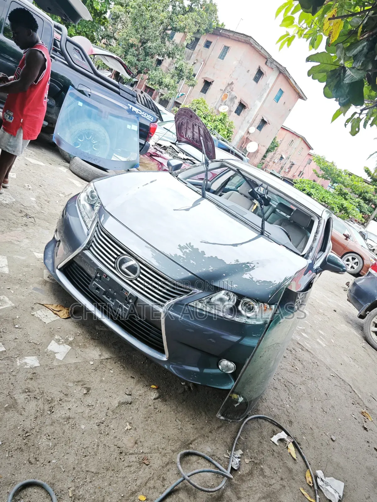 Lexus Es350 2016 With Panoramic Windscreen Glass Available