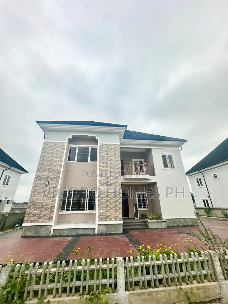 4bdrm Duplex in Reef Court Estate, Port-Harcourt for sale