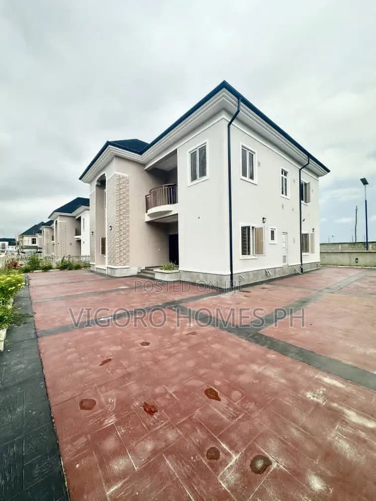 4bdrm Duplex in Reef Court Estate, Port-Harcourt for sale
