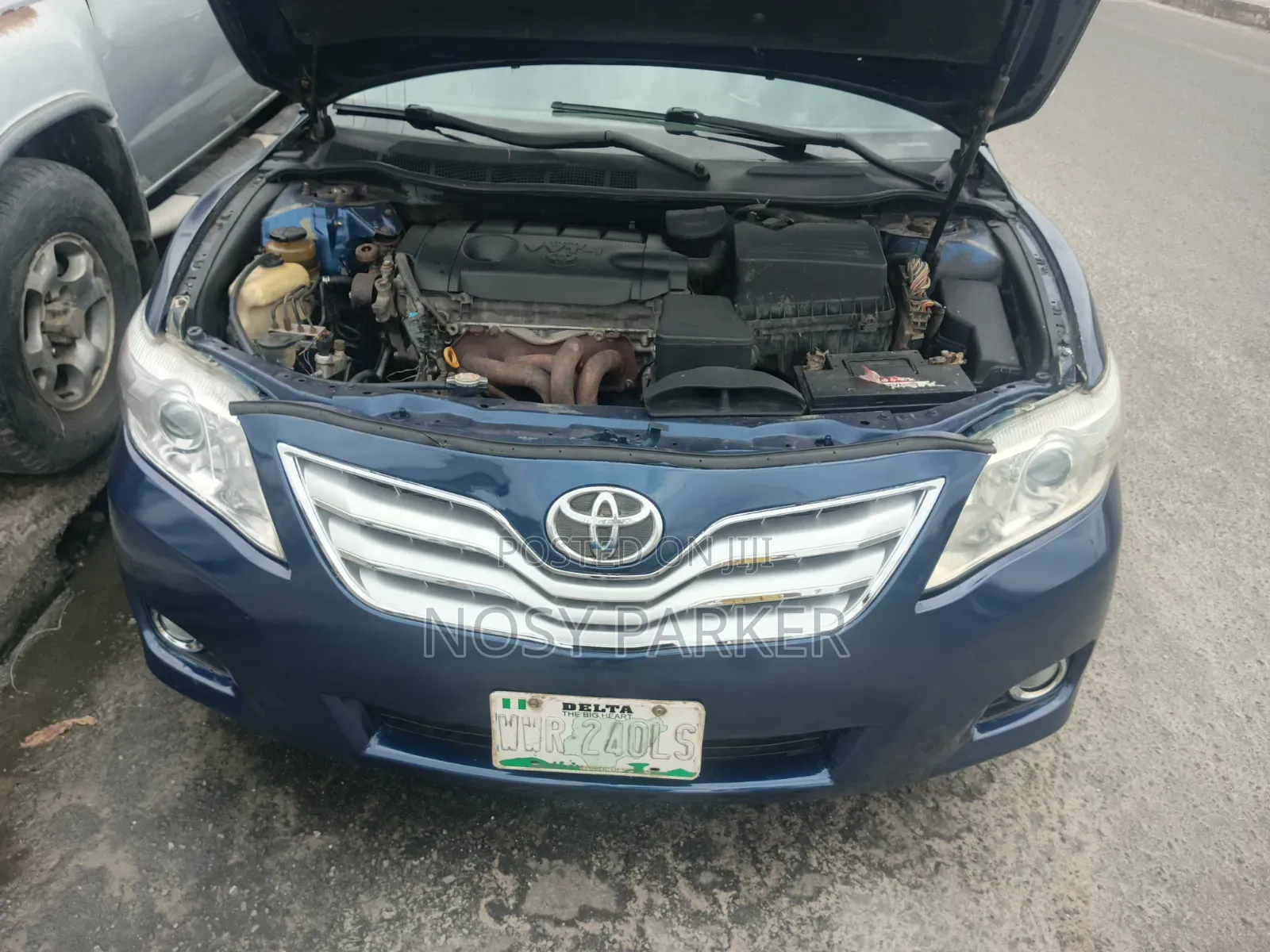 Toyota Camry XLE 4dr Sedan (2.5L 4cyl 6A) 2011 Blue