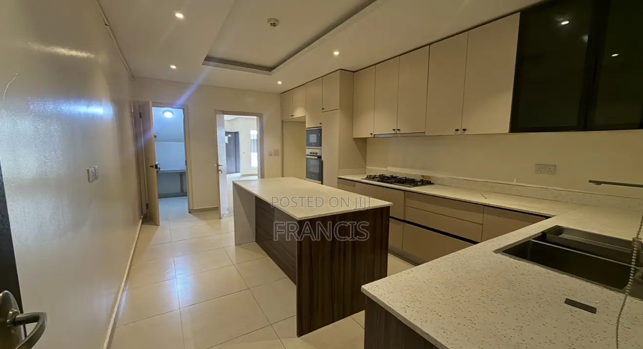 5bdrm Townhouse / Terrace in Bilaad Estate Jabi for rent