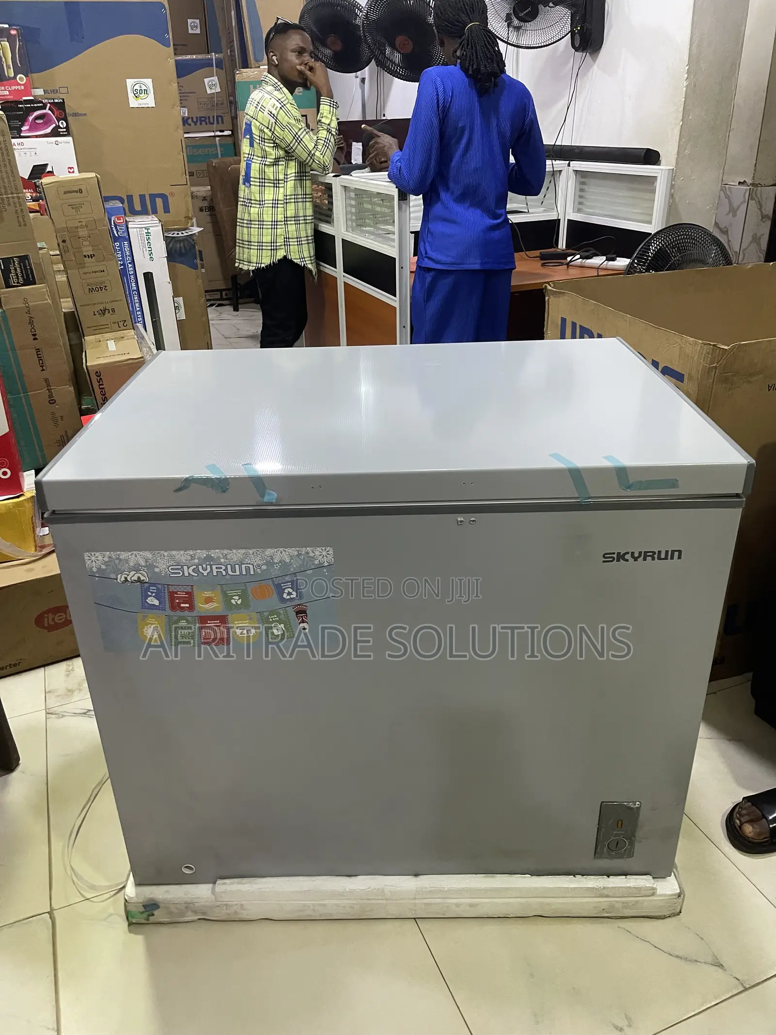 Skyrun 260L Chest Freezer – Ideal for Family Food Storage