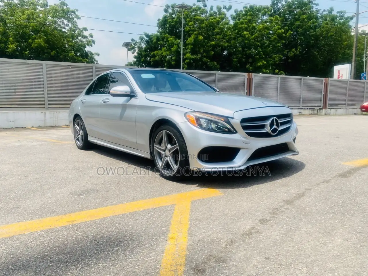 Mercedes-Benz C300 Luxury 4dr AWD 4Matic Sedan (2.0L 4cyl 7A) 2015