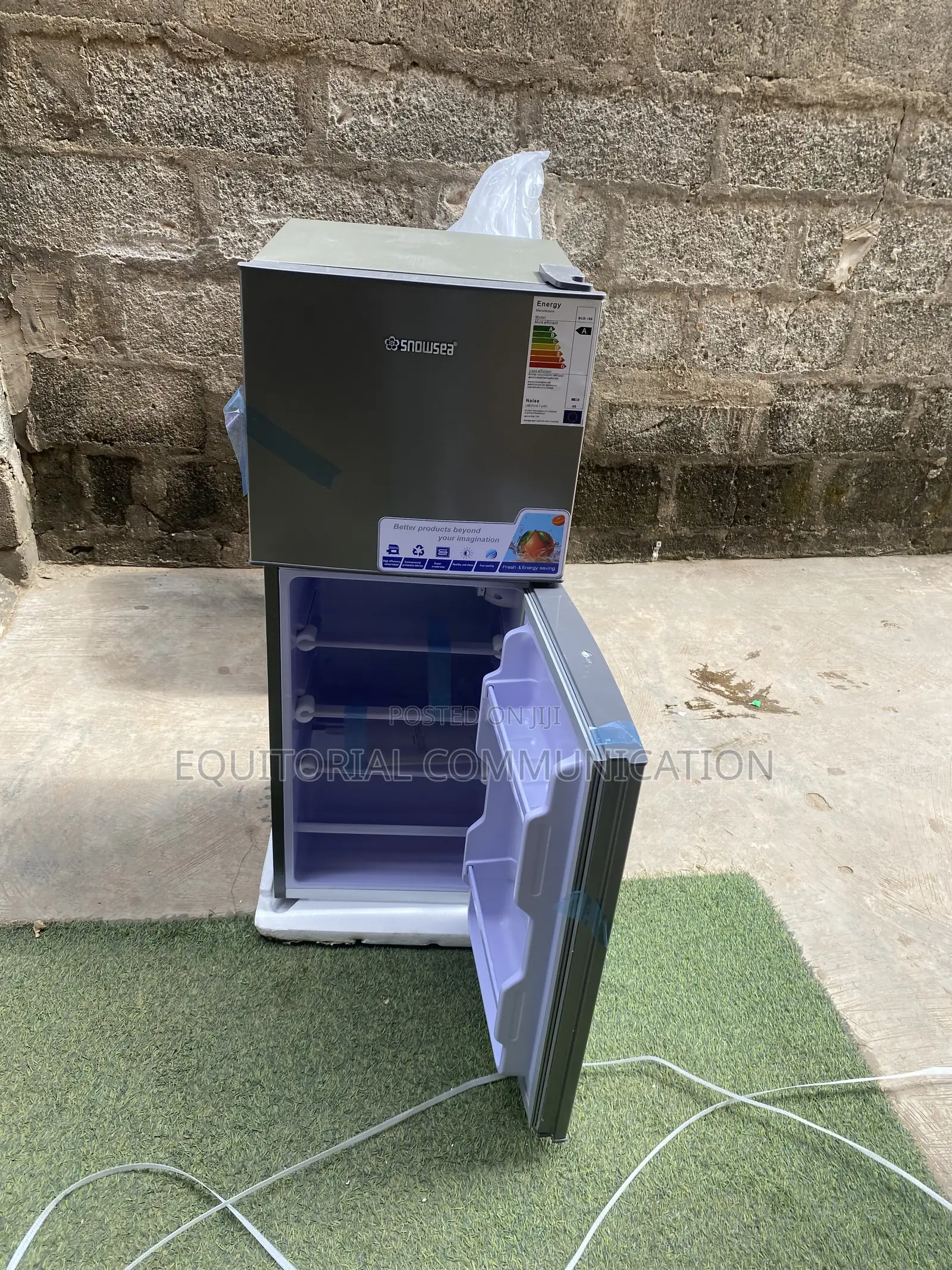Snowsea BCD-166 120L Double Door Refrigerator for Compact Living