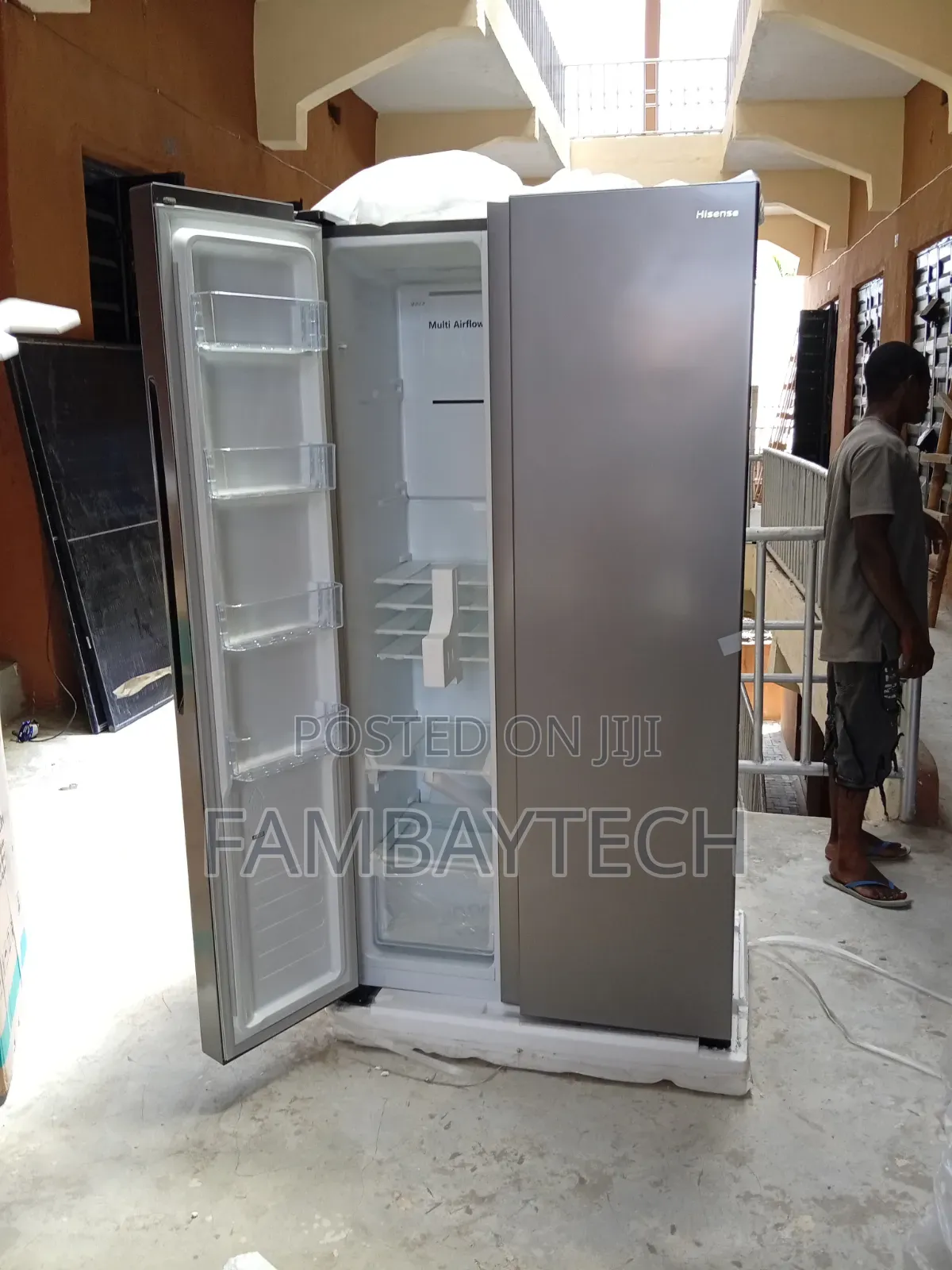 New Hisense 518L Side-by-Side Refrigerator for Spacious Food Storage