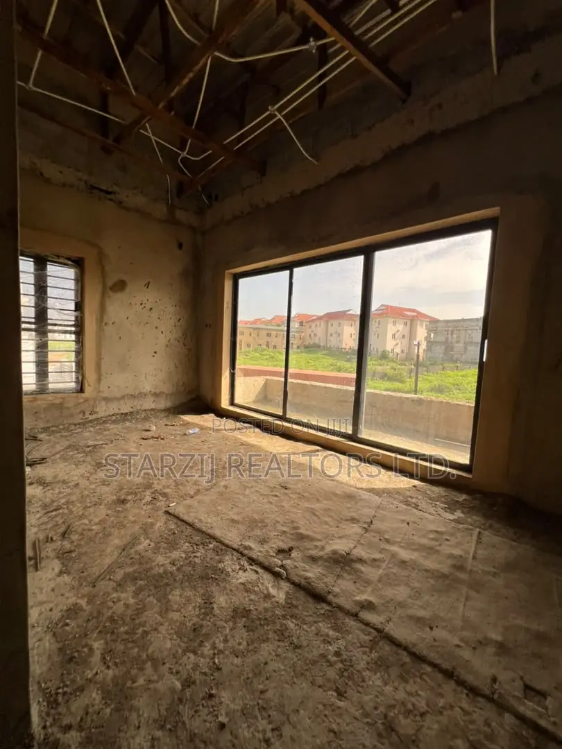 4bdrm House in Karsana, Dape for sale