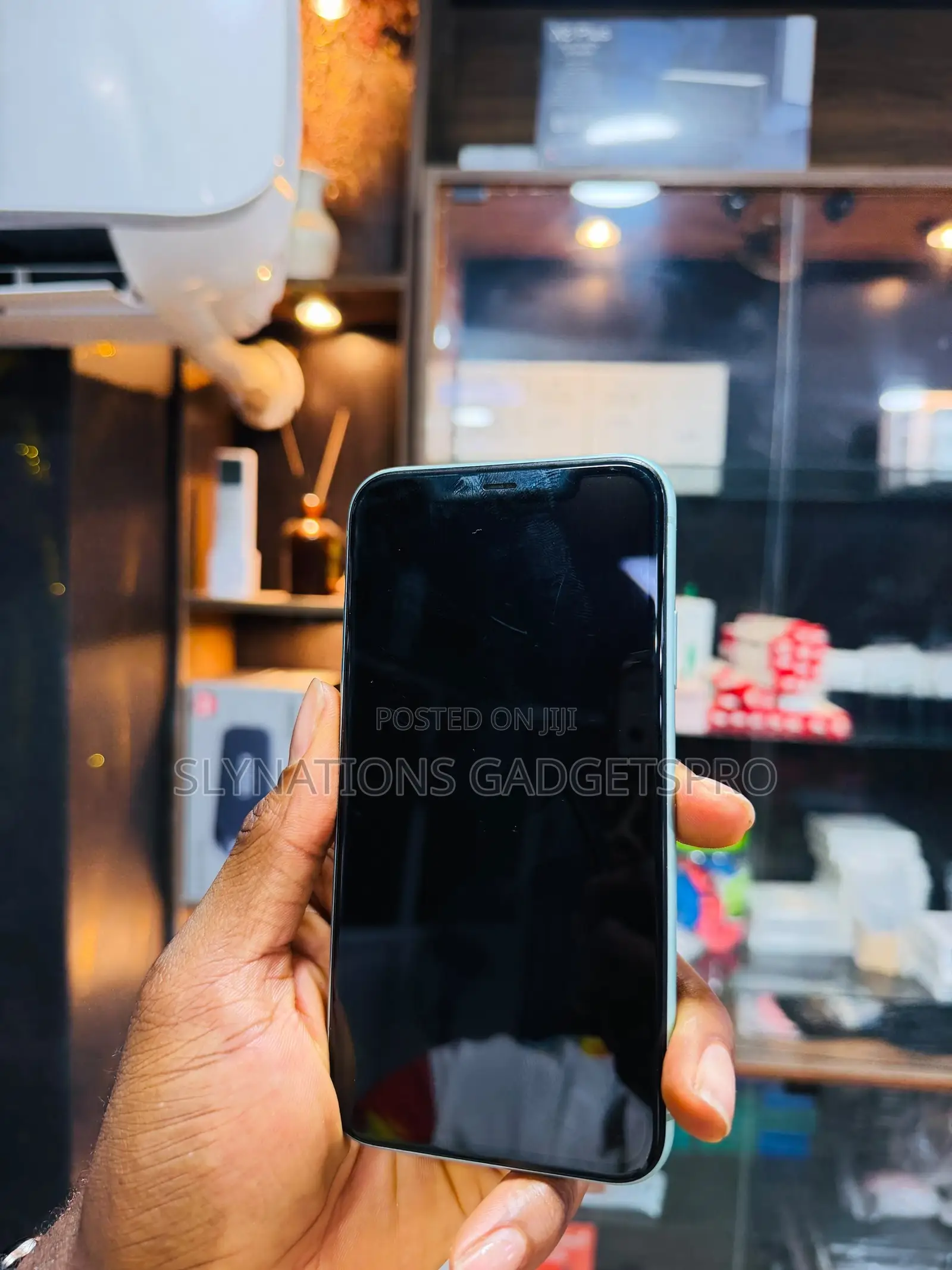Apple iPhone 11 64 GB Green