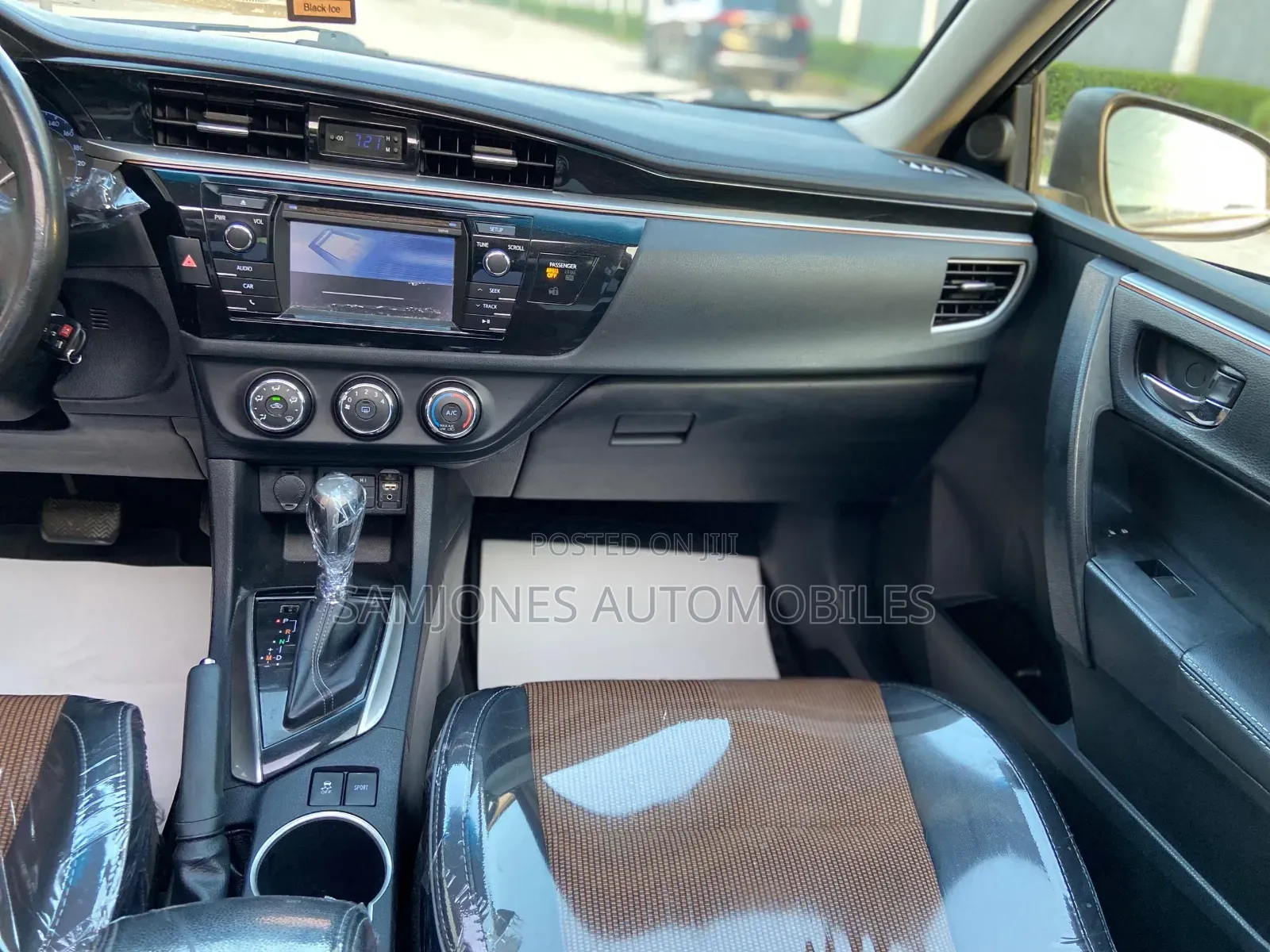Toyota Corolla S Premium 4dr Sedan (1.8L 4cyl CVT) 2014 Black