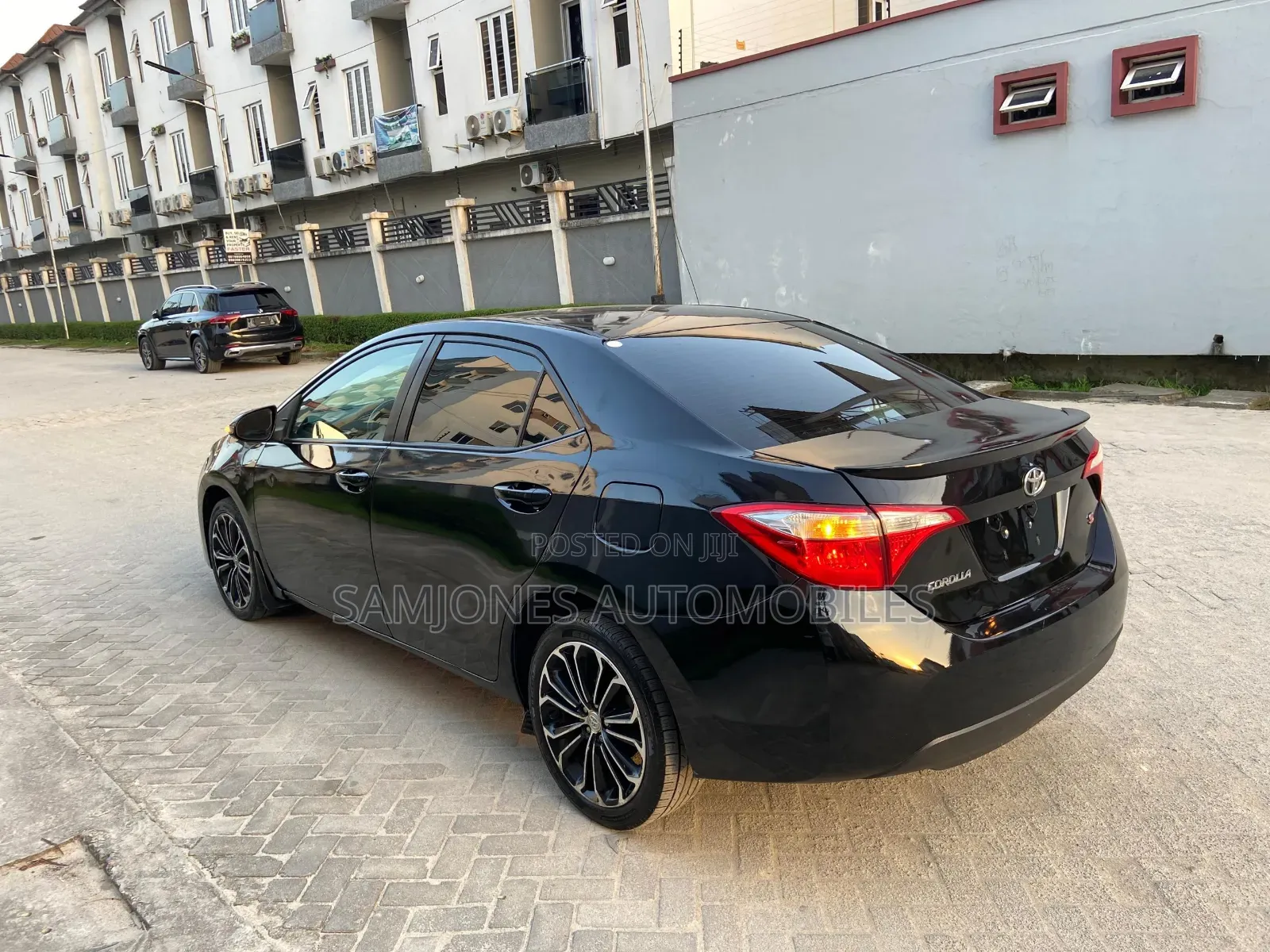 Toyota Corolla S Premium 4dr Sedan (1.8L 4cyl CVT) 2014 Black