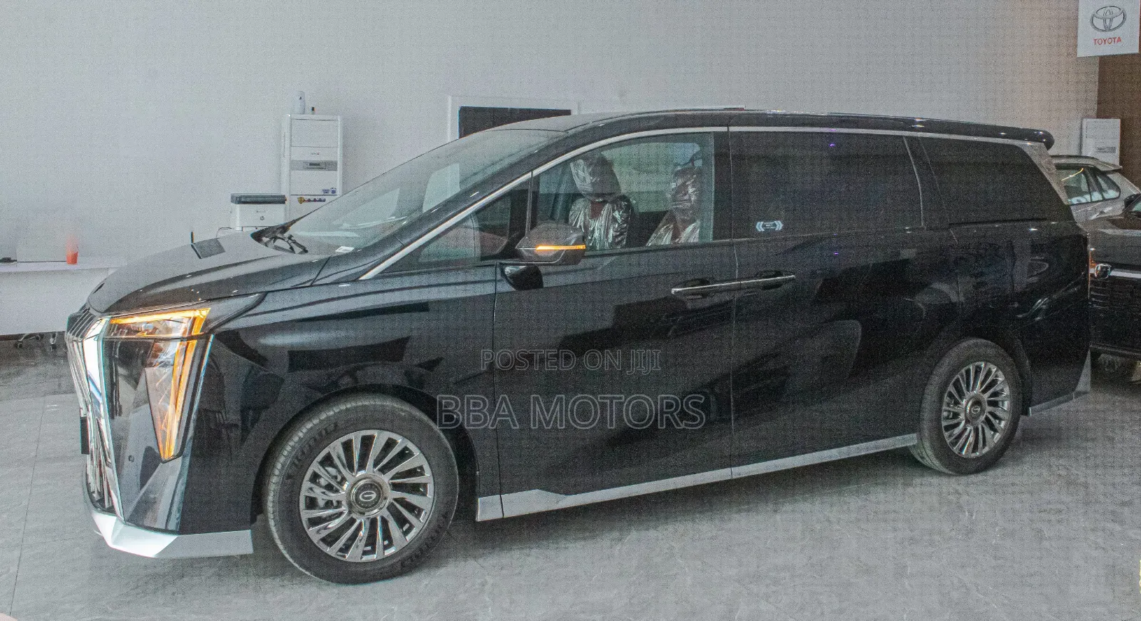 New GAC GM8 2025 Black