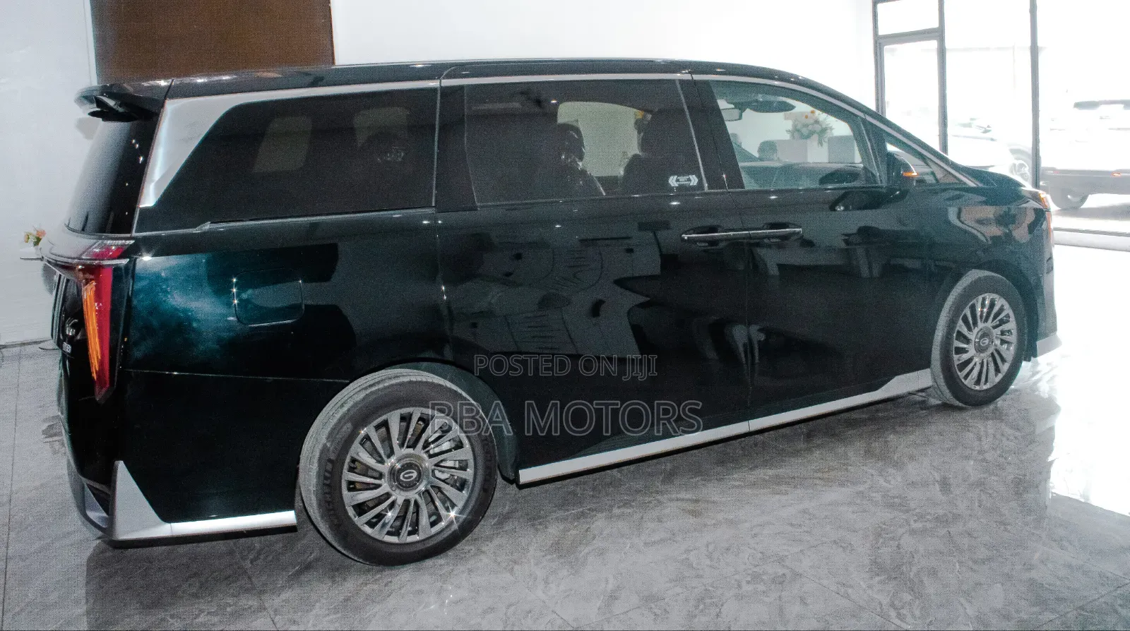 New GAC GM8 2025 Black