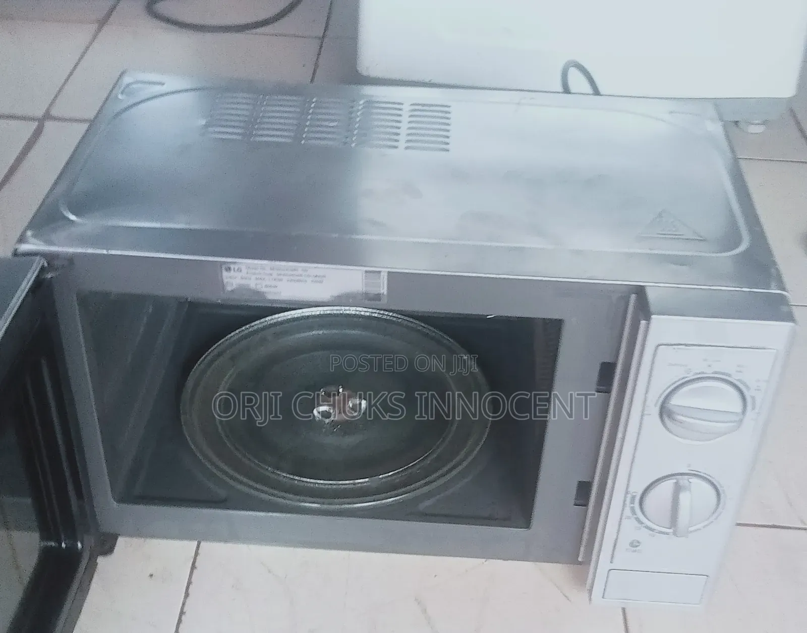 LG Microwave -Tokunbo
