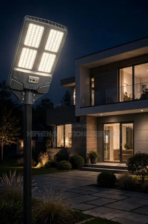Suntrik 2700W LED Solar Street Light With Solar Panel