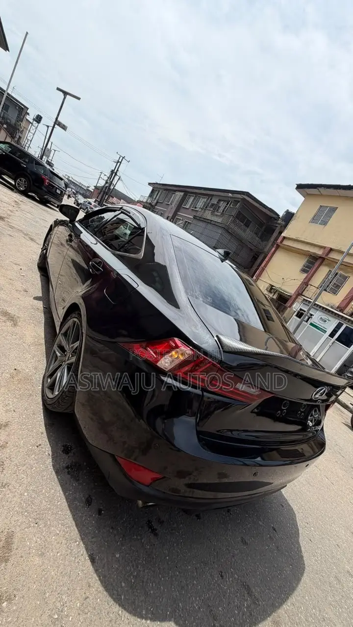 Lexus IS 350 AWD 2016 Black