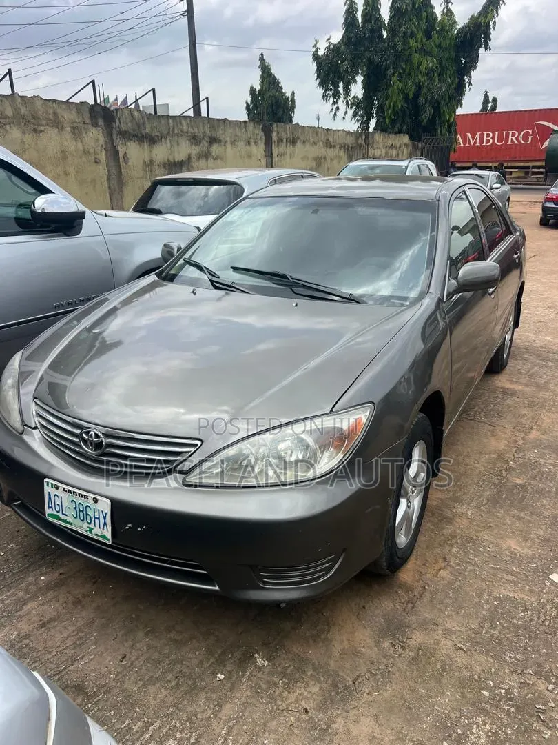 Toyota Camry 2003 Brown