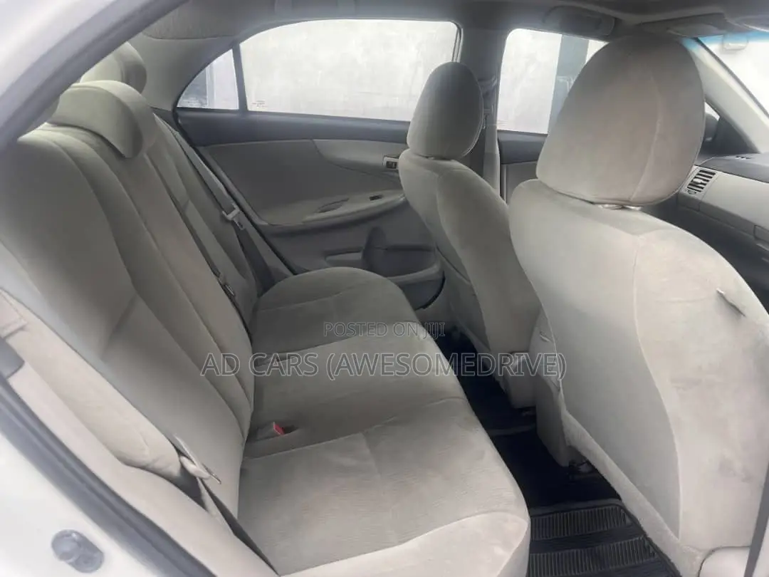 Toyota Corolla 2013 White
