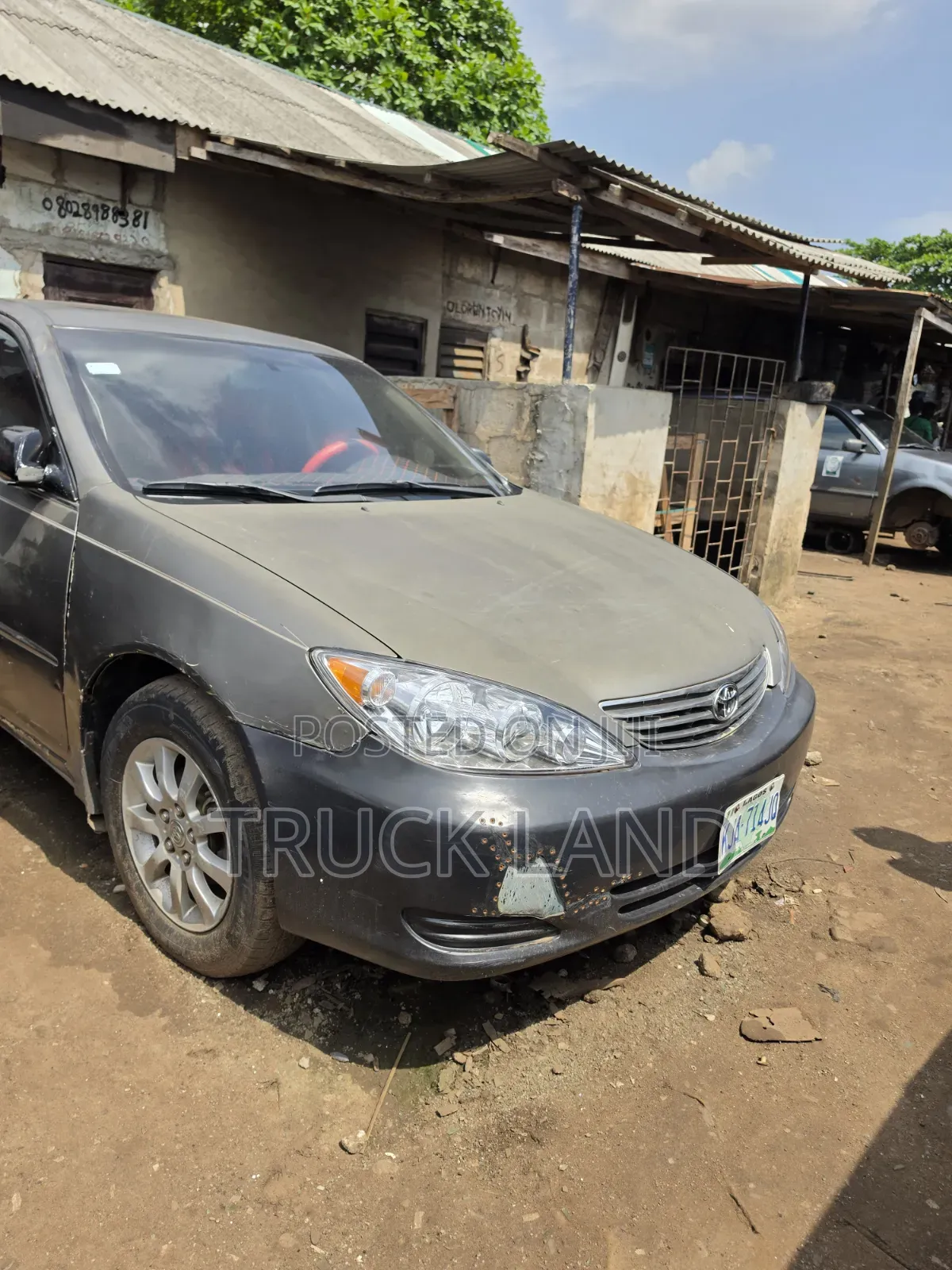 Toyota Camry LE 4dr Sedan (2.4L 4cyl 5A) 2005 Gray