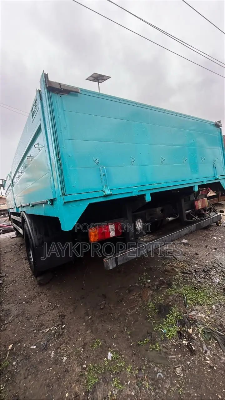 Mercedes Benz 1420 Pick Up Truck