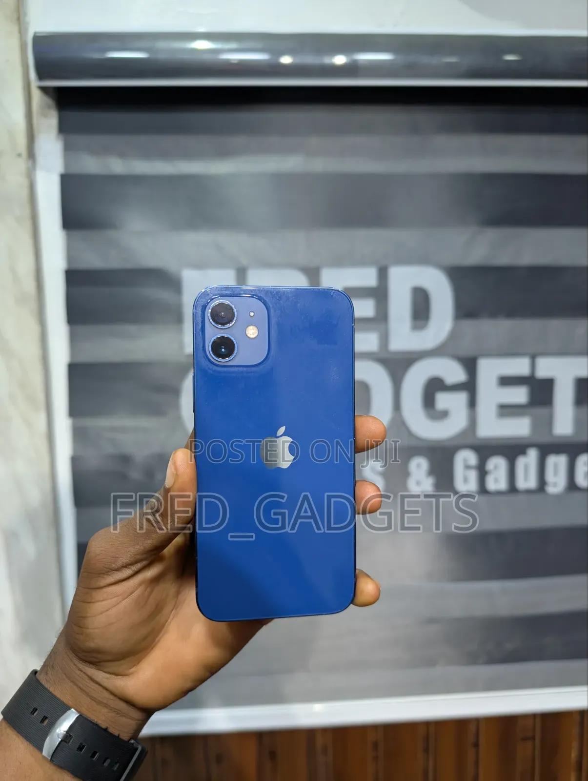 Apple iPhone 12 64 GB Blue