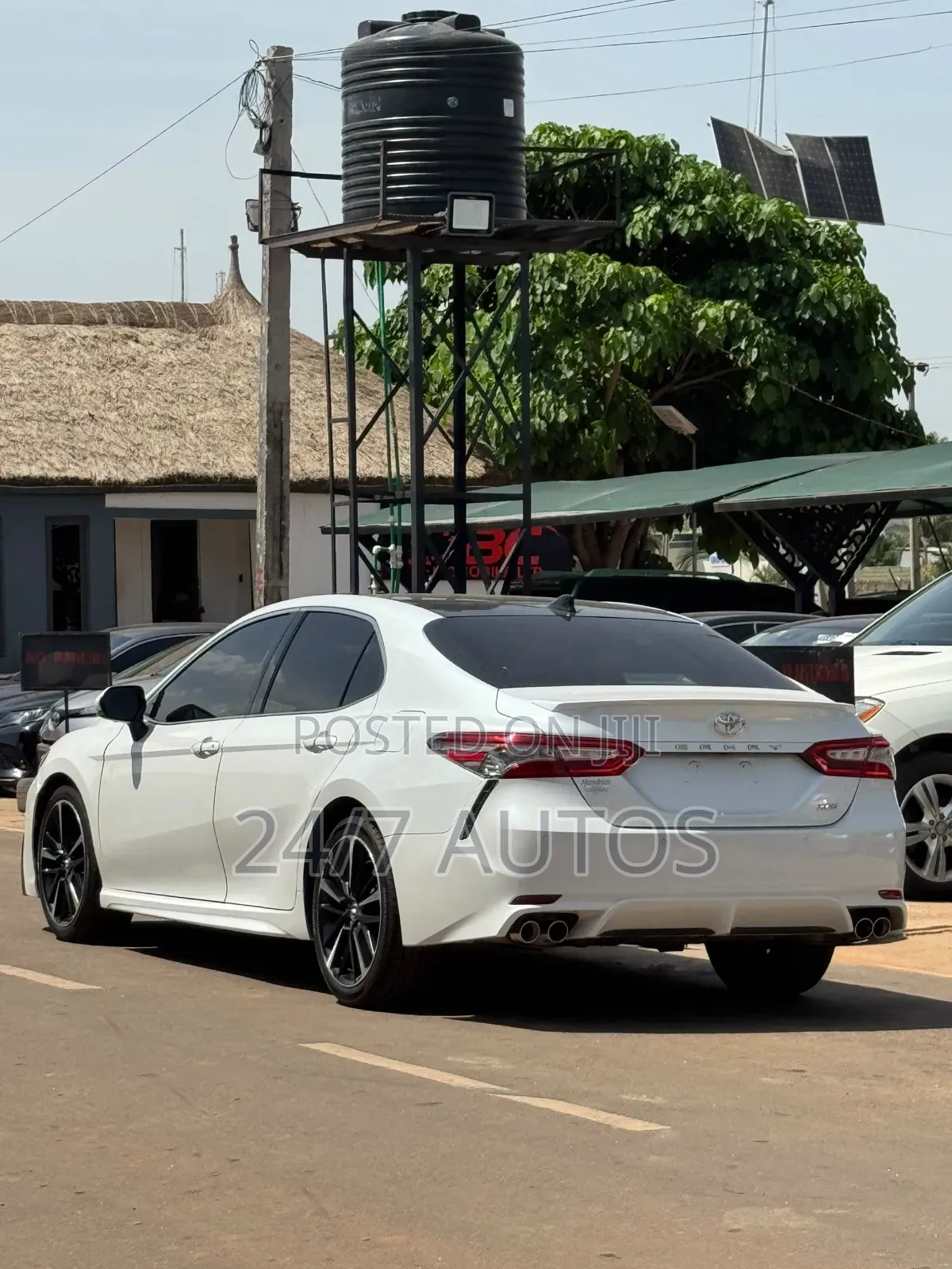 Toyota Camry 2019 White