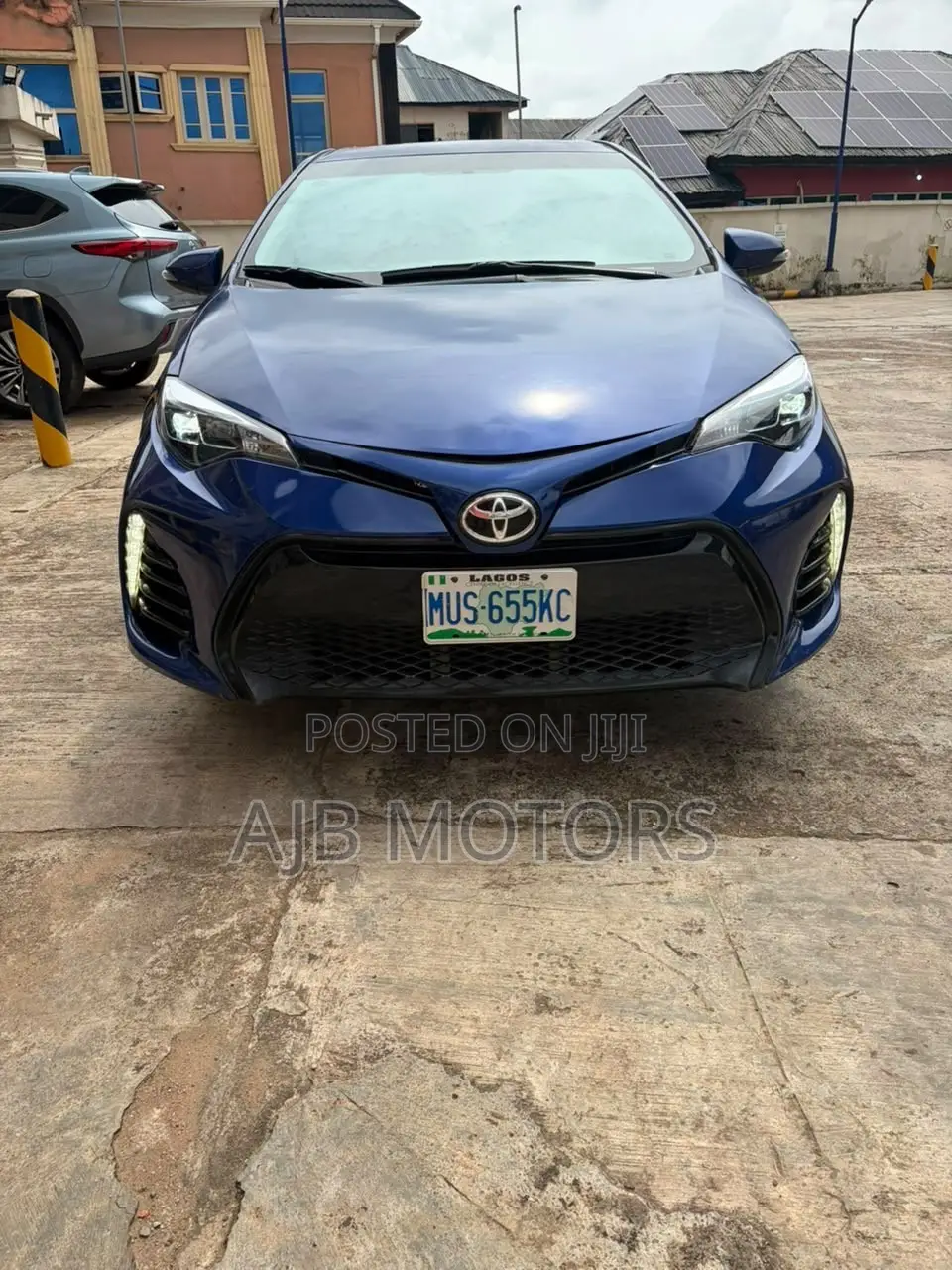 Toyota Corolla SE 4dr Sedan (1.8L 4cyl CVT) 2017 Blue