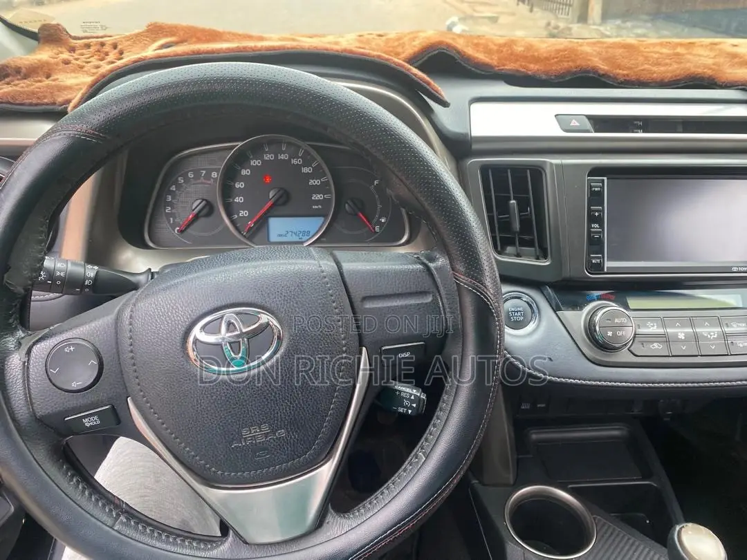 Toyota RAV4 XLE 4dr SUV AWD (2.5L 4cyl 6A) 2014 Black