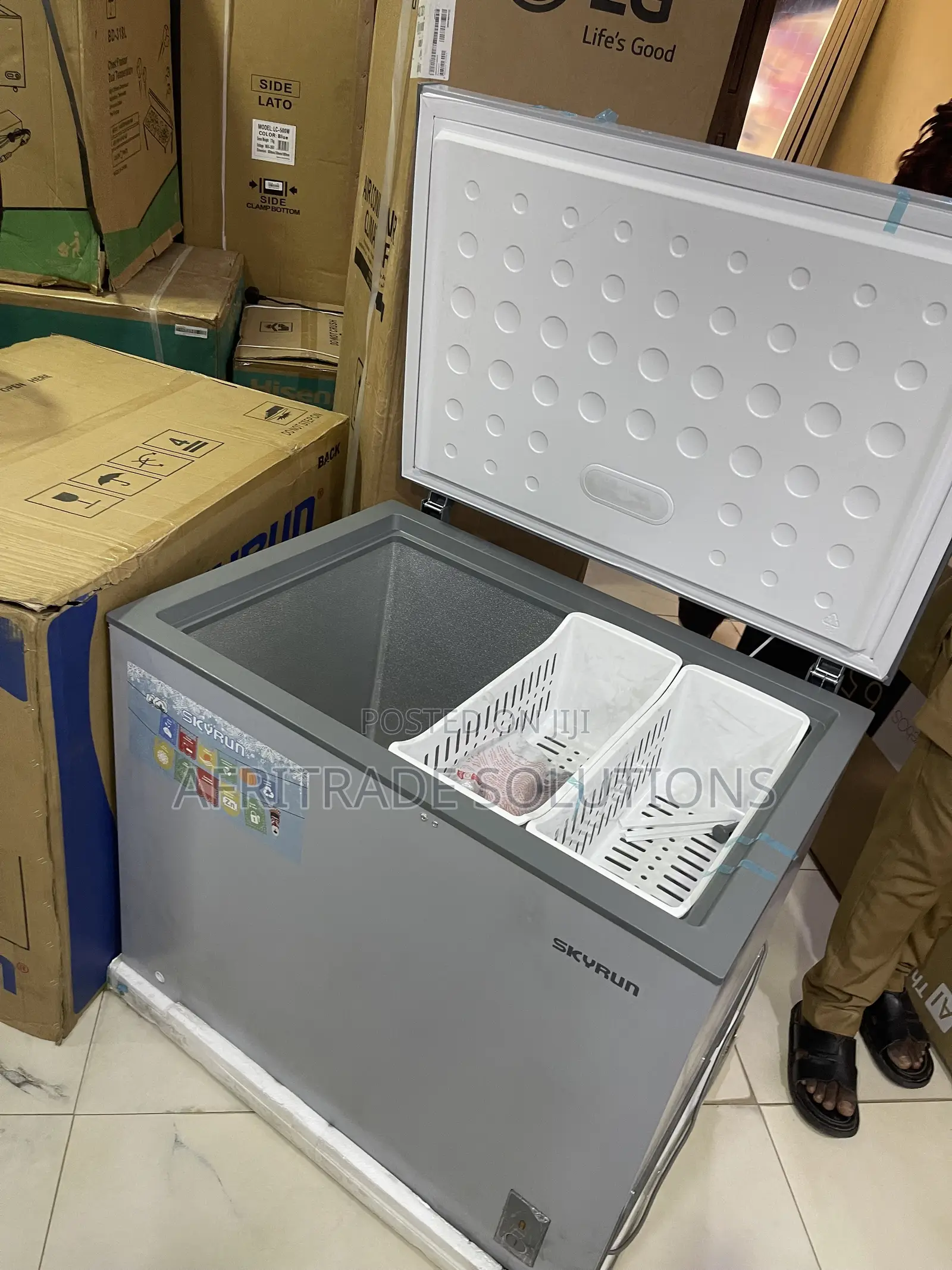 Skyrun 260 Litres Deep Freezer for Restaurants and Retailers