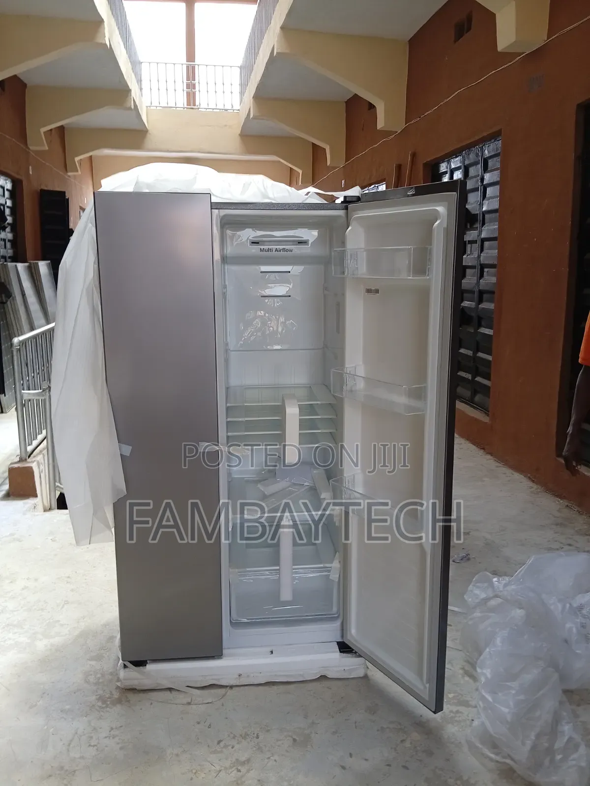 Hisense Side-by-Side Fridge Freezer 518L