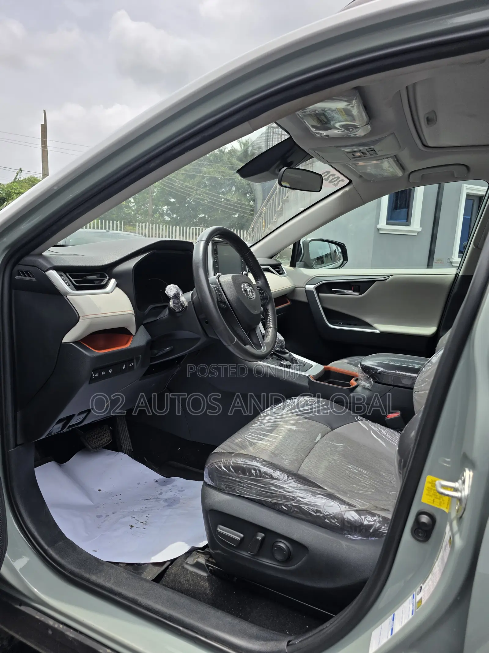 Toyota RAV4 Adventure AWD 2020 Green