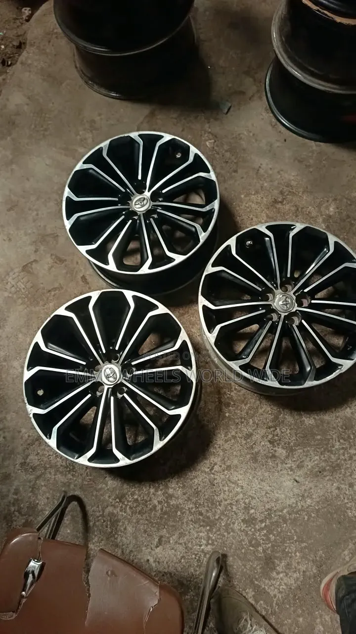 17inches for Toyota Corolla Original Factory Filted Oem Rim Available