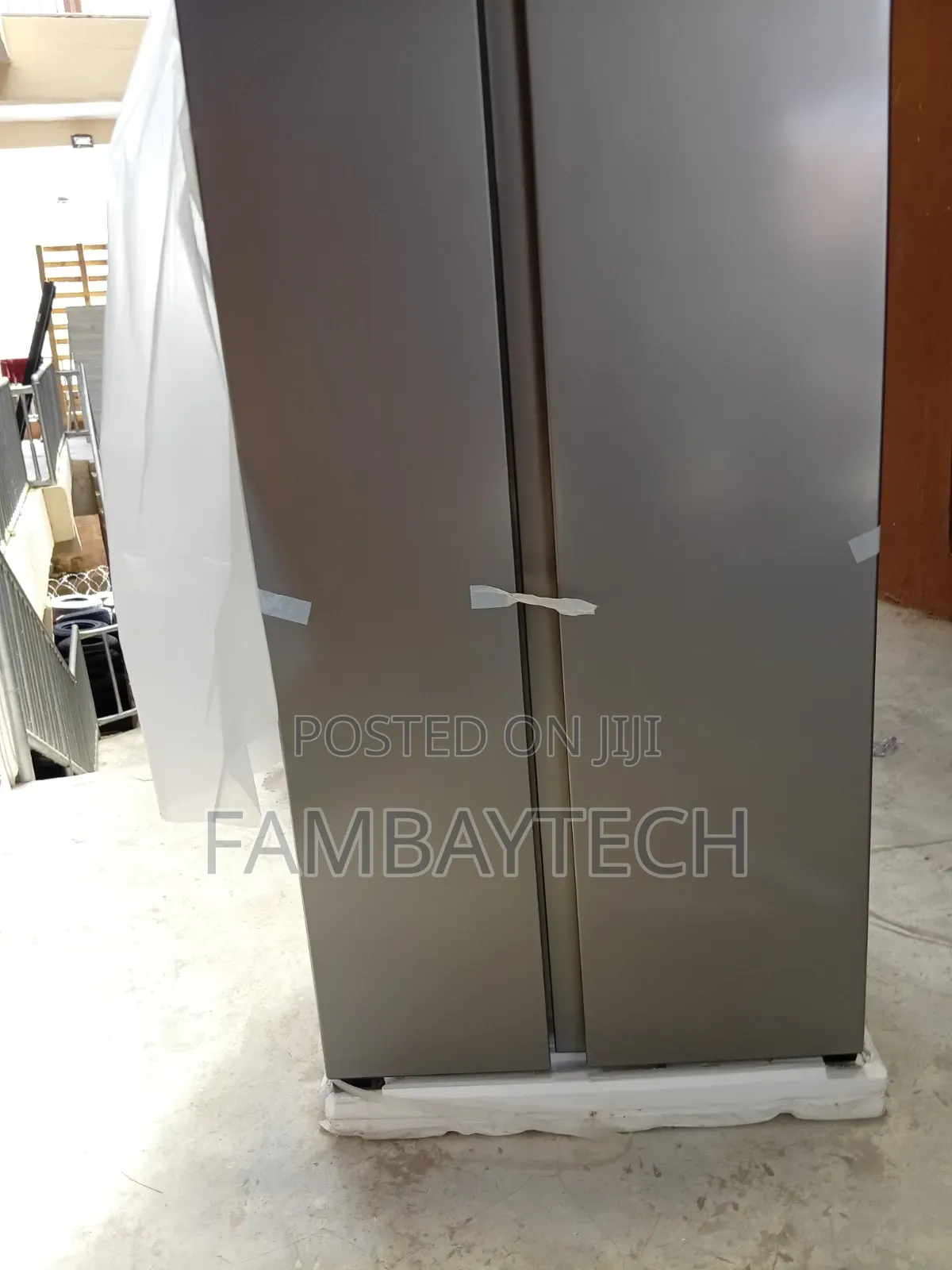 Quality Hisense RC-67WSI Large Refrigerator